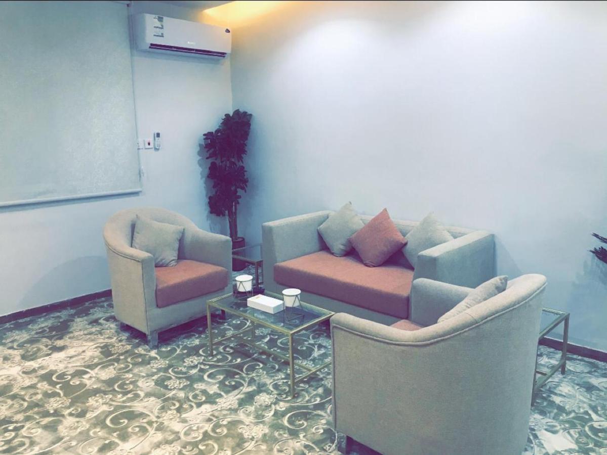 فندق ادوماتو Adomato Hotel Dawmat al-Jandal Екстер'єр фото