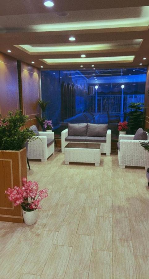 فندق ادوماتو Adomato Hotel Dawmat al-Jandal Екстер'єр фото