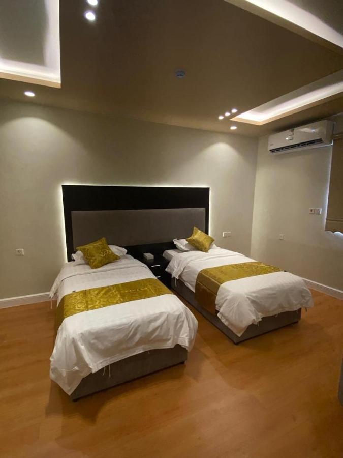 فندق ادوماتو Adomato Hotel Dawmat al-Jandal Екстер'єр фото