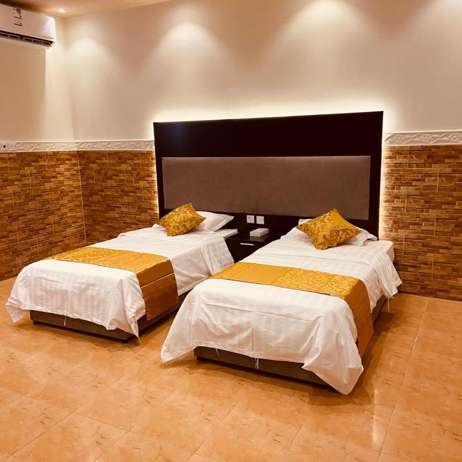 فندق ادوماتو Adomato Hotel Dawmat al-Jandal Екстер'єр фото