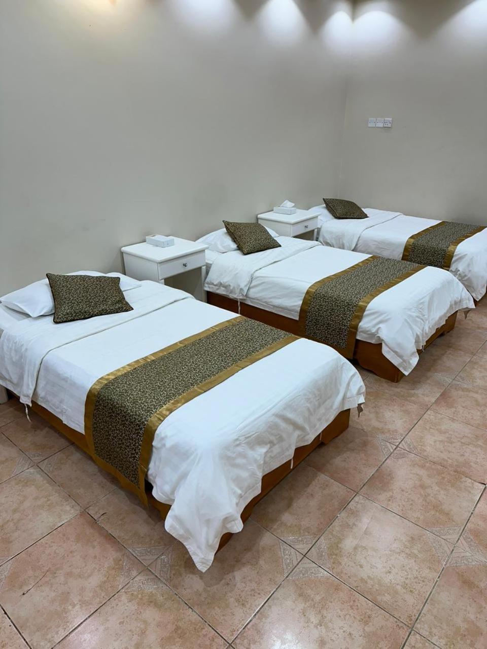 فندق ادوماتو Adomato Hotel Dawmat al-Jandal Екстер'єр фото